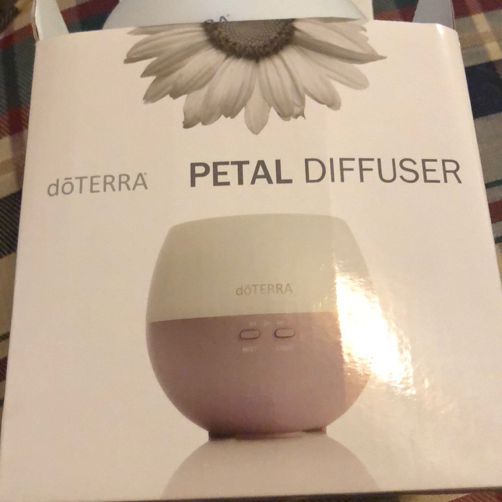 Doterra petal diffuser